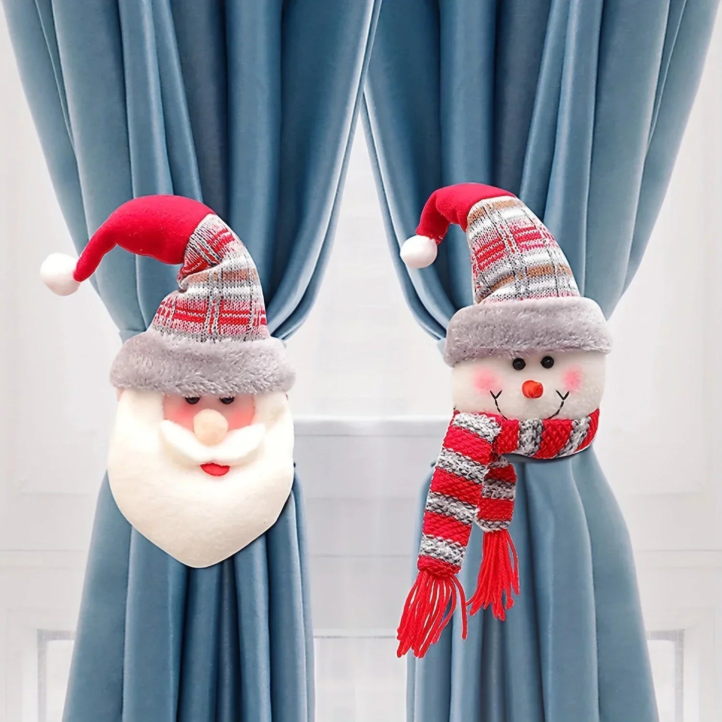 SnowCharm Festive Tie-Back